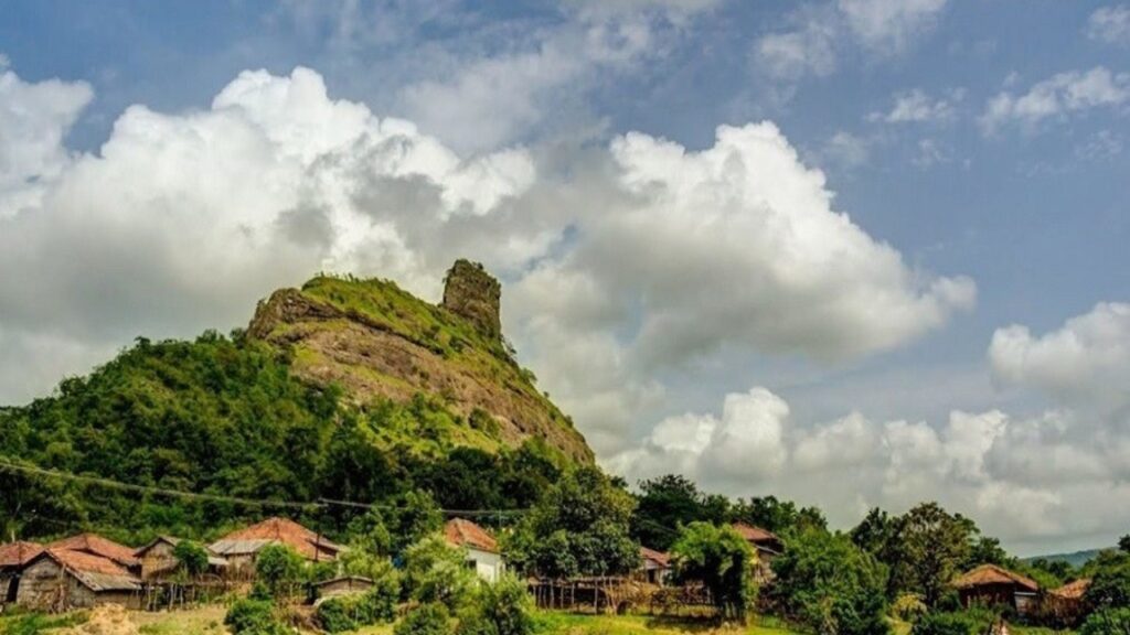 Peth Fort (Kothaligad)